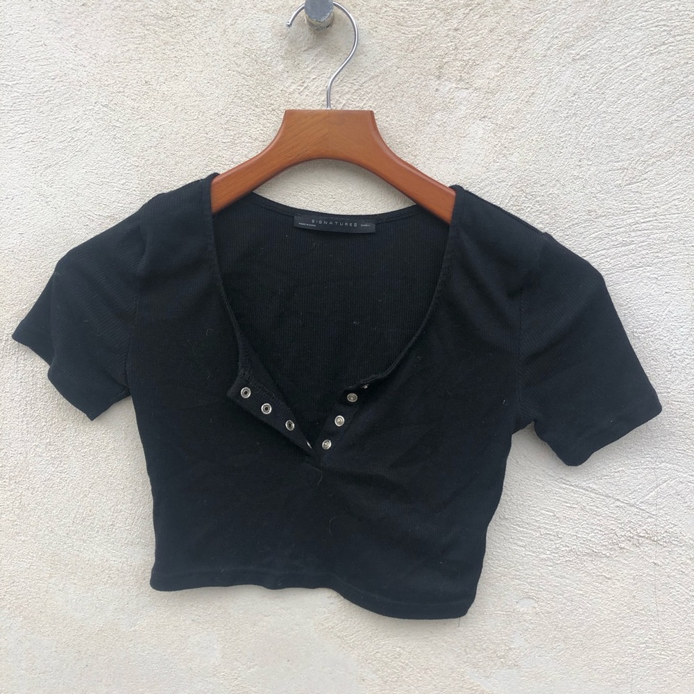 Black cropped top